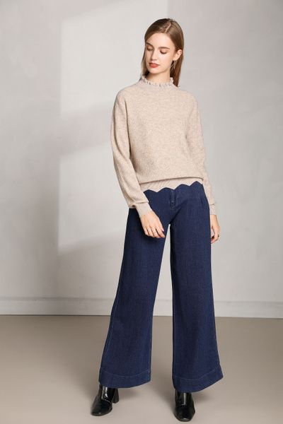 

2019 autumn and winter occident new women fashion temperament kniwear flower plain loose fashion knitted sweater, White