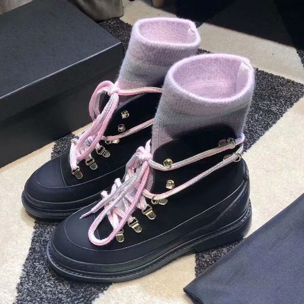 

fall / winter 19 new british short boots women's handsome wool knitted wool low heel ankle boots lace up boots, Black