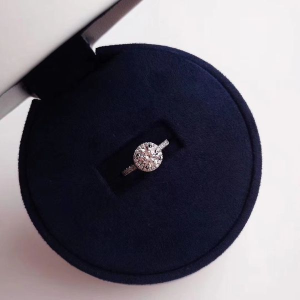 

fashion- early spring new listing european and american fashion s9265 sterling silver white gold surround simulation diamond ring does, Slivery;golden
