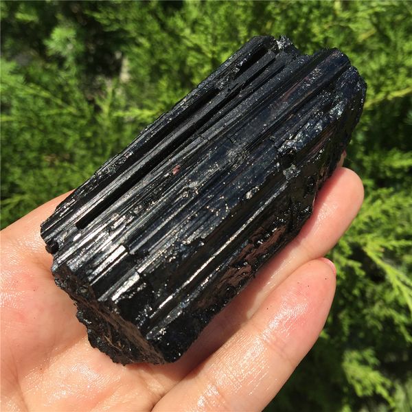 1 Adet Doğal Siyah Turmalin Kristal Taş Koleksiyon Kaba Kaya Mineral Örneği Şifa Taş Ev Dekorasyonu T200117