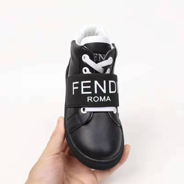 

мода ребенок обувь черные баскетбольных кроссовок ботинок из натуральной кожи вампа маленького мальчика футбольных кроссовок тренеров высоки, Black