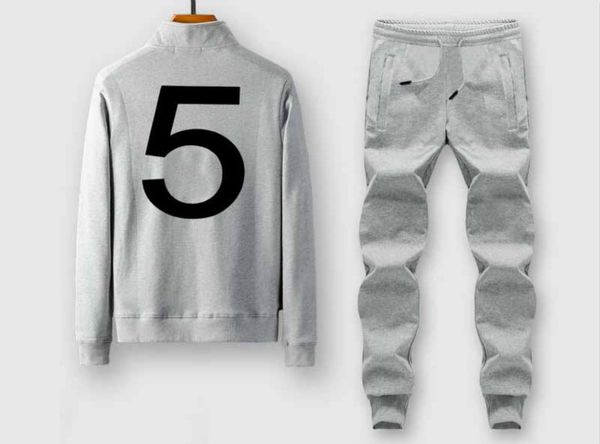 

mens конструктора tracksuit спорт мода мужчины марка активный 2pcs костюмы повседневный печати люкс мужская одежда размер -5xl оптовая, Gray