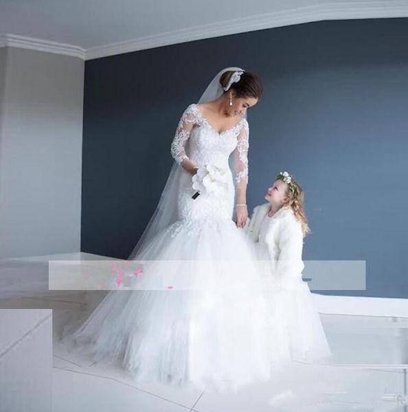 

V Neck Long Sleeves Mermaid Wedding Dresses Backless Lace And Tulle Bridal Gowns 2019 Capped Tiered Skirt Wedding Dresses Vestidos De Novia