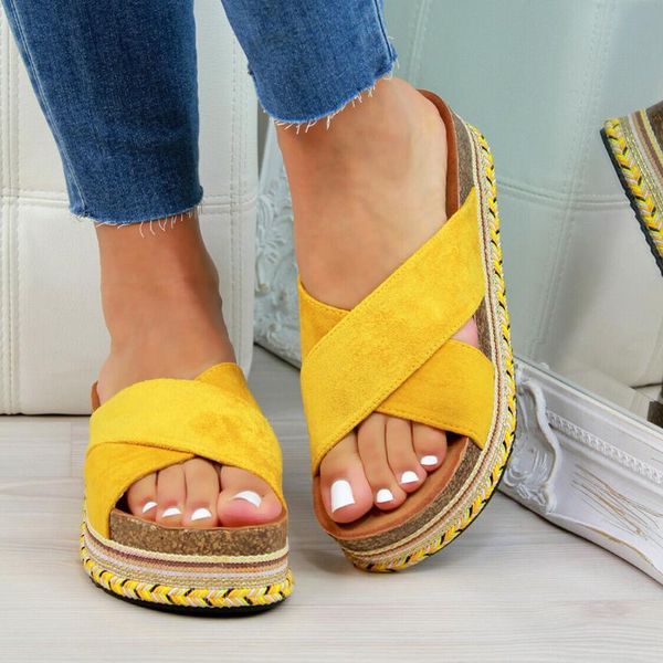 

2020 fashion summer women's slippers ladies casual platforms sliders cross strap slippers outdoor shoes platform beach shoes