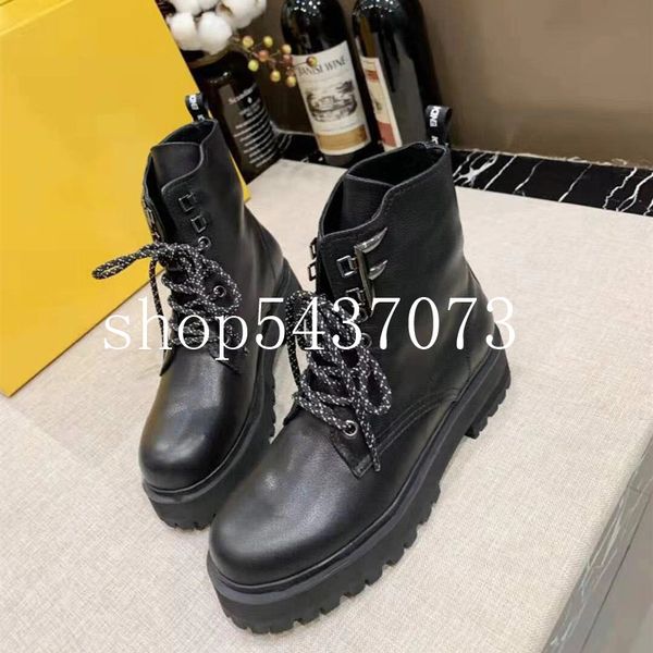 

brand designer women's shoes 2019 autumn and winter leather women's boots fashion boots flat strap shoes, Black
