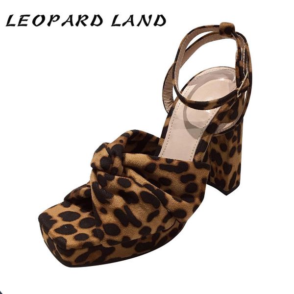 

leopard land 2020 summer fashion leopard high-heeled women's shoes buckle suede thick heel bow open toe women's sandals cwf, Black