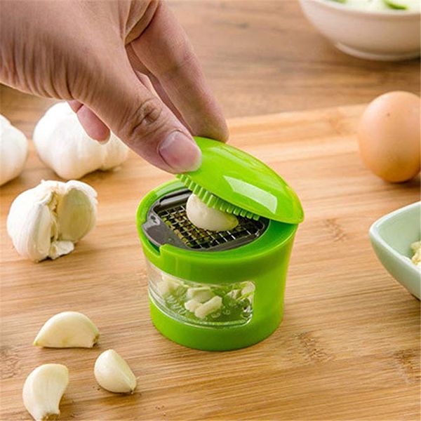 

garlic press,vegetable food garlic chopper,premium quality,durable & sturdy construction with stainless steel blades,easy to clean,includes