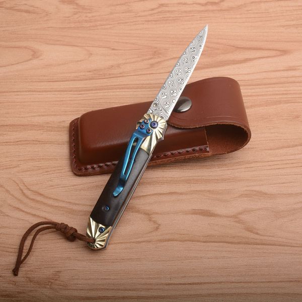 High End Damascus Collecting Coltello a lama pieghevole Lama in acciaio di Damasco Coltelli da tasca con manico in rame + ebano con fodero in pelle