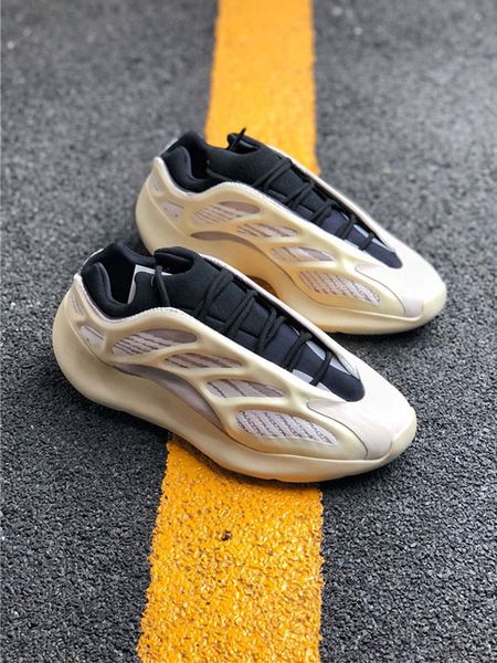 

2020 new release azael 700 v3 designer shoes for sale glows in the dark kanye west men womens running shoes