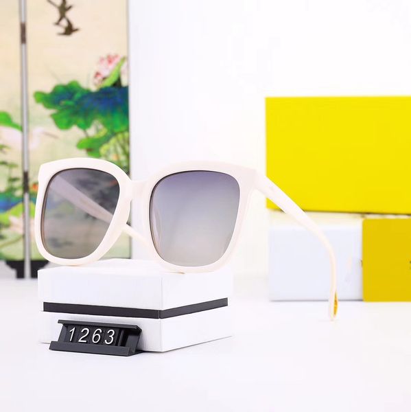 

round frame sunglasses, outdoor travel ladies uv glasses, driving sunglasses for men, White;black