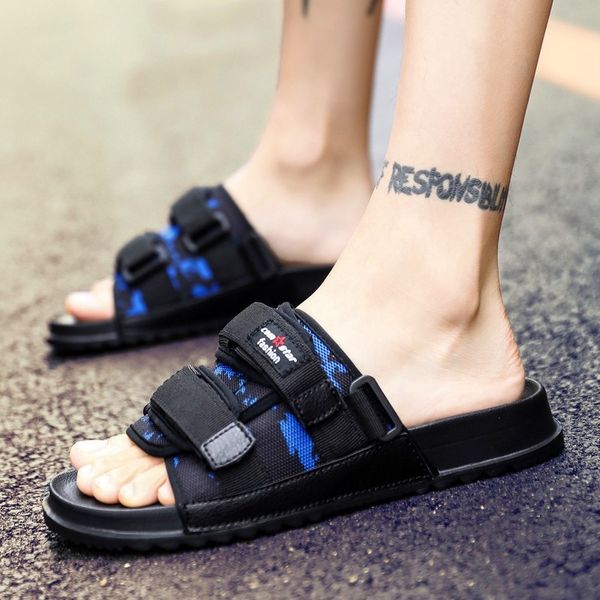 

summer slippers men 2019 new beach shoes men's sandals korean version of fashion outside wearing a word cool drag thick bottom, Black