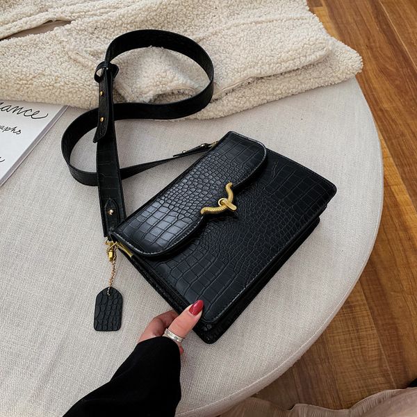 

quality bag women's 2019 new fashion korean flap bags autumn and winter retro broadband single shoulder messenger bag