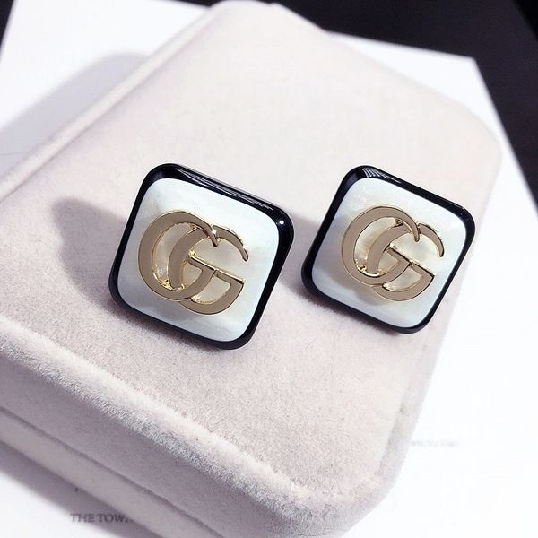 

Женская серьга