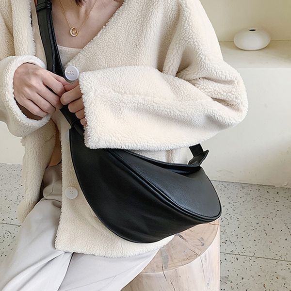 

simple texture shoulder bag fashion wild messenger bag half moon leather chest black