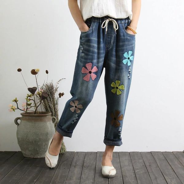 

2019 summer new female line sen hole letter embroidered flowers loose nine points jeans trousers women, Blue