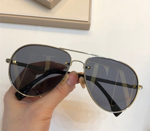 

популярные новые марка солнцезащитные очки конструктора ретро круглая рамка очки trend авангард стиль очки объектива лазерная uv400 защиты с, White;black