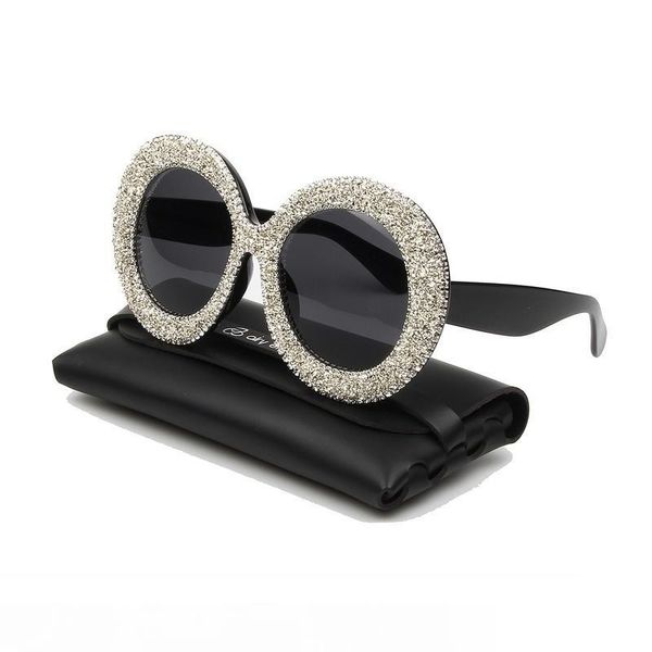 

2019 new luxury oversized sunglasses women vintage rhinestones sun glasses round frame gradient mirror shades for women oculos mx190723, White;black
