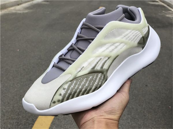 

оригиналы 47boost 700 v3 azael kanye west кроссовки мужчины женщины волна бегун светятся в темноте подлинные кроссовки спорт с коробкой нас