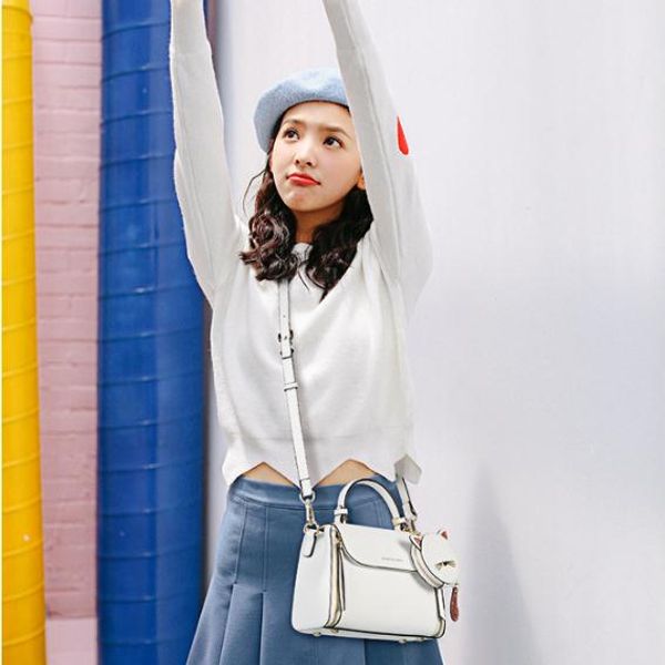 

2019 new leather cross-body shoulder bag for womenaaa321