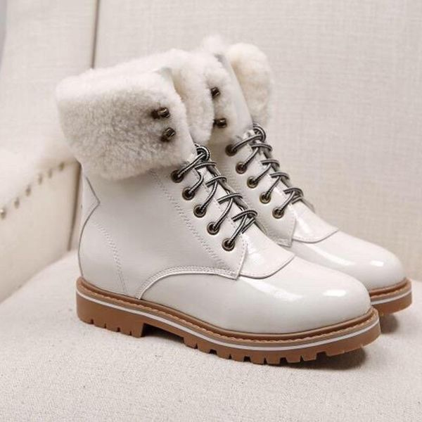 

short tube martin boots women's winter new leather plus velvet anti-skiing boots fashion wild short shoes classic trend personality