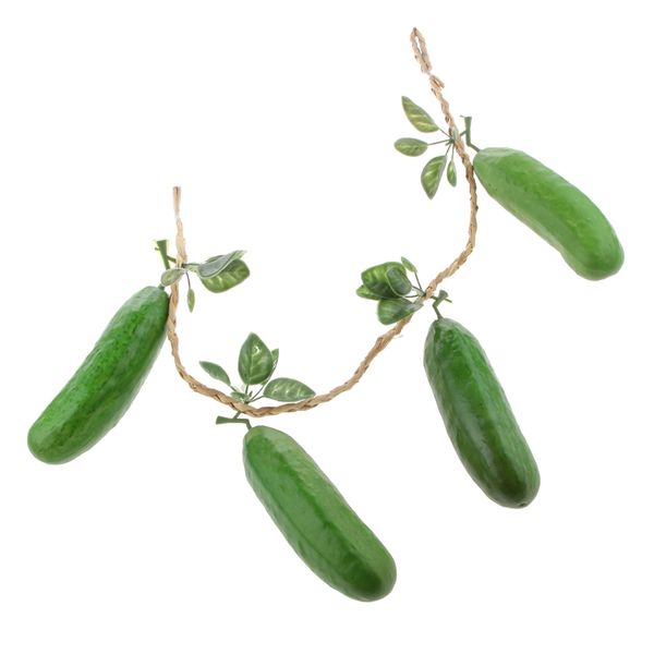 

4pcs /string artificial cucumber home restaurant decoration pgraphy prop
