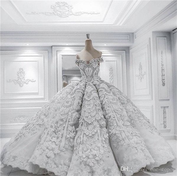 

Роскошные Кристалл бисера с плеча бальное платье свадебное платье Vintage Lace аппликация Открыть Назад Саудовская арабский Дубай Свадебные платья плюс размер