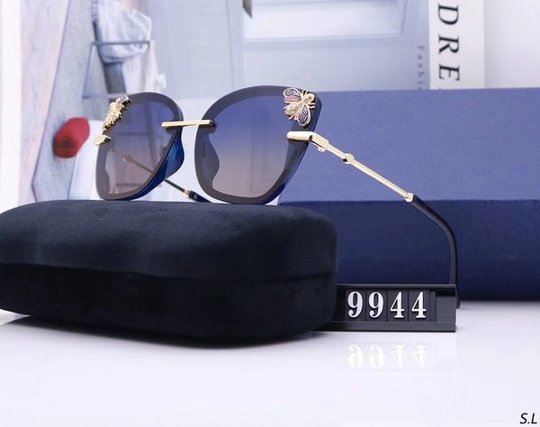 

2019 popular sunglasses luxury women brand designer 9944s square summer style full frame uv protection mixed color with package, White;black
