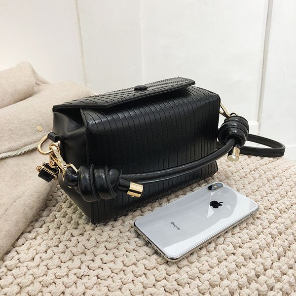 

мода боон подђка ђмка twist голова женин кожане ђмки pu ђмка плеа ика crossb