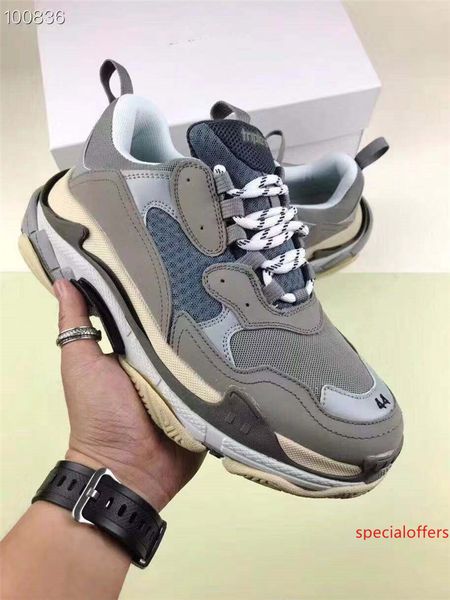 

men womens casual shoes fashion luxury designer sneakers paris 17fw triple-s dad shoes embroidered words thick platform 8 layer sole 007, Black