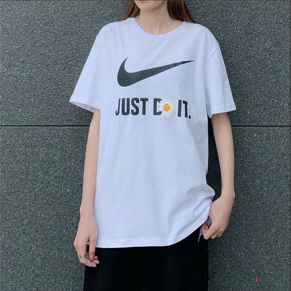 

женщины дизайнер футболка нк модный бренд тройники горячая дышащий свободные шорты рукава письма печати роскошные скользнул одежда лето lr20, White