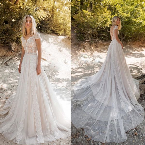 

2019 bohemian wedding dresses jewel neck short sleeve lace appliques beach bridal gowns sweep train a line wedding dress robe de mariee, White