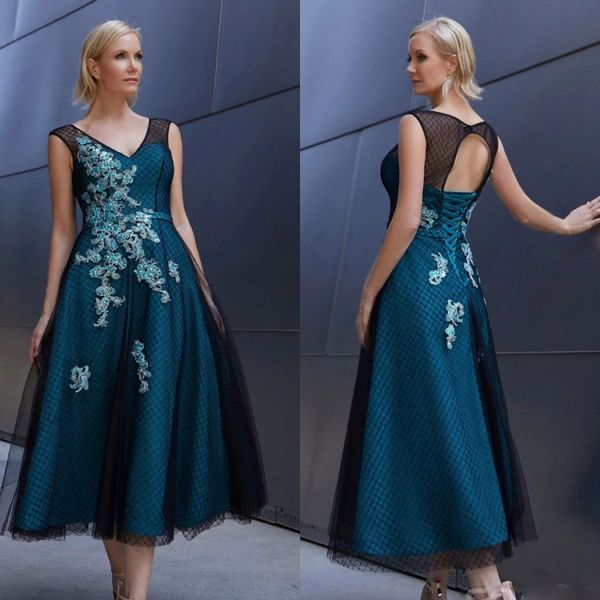 

chic mother of the bride dresses v neck keyhole back formal evening dress appliqued tea length wedding guest gowns, Black;red