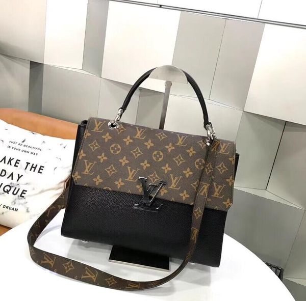 

2016 super capacity bucket woollen fabric double chain design cool and romantic travel with a variety of back