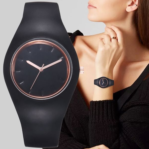 

Модные женские часы класса люкс Ice Женские повседневные кварцевые часы Группа Solic