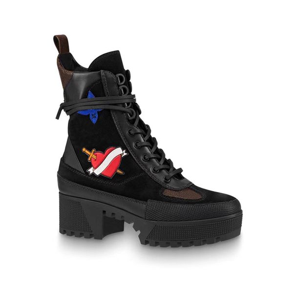 

2019 Hottest Laureate Platform Desert Boot 1A41Qd 1A43Lp Black Heart Boots Overcloud Platform Desert Boot Luxury Brand Martin Boots