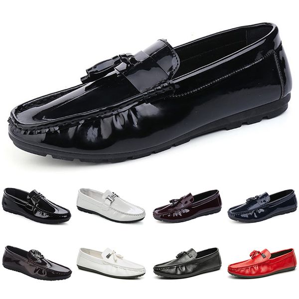 

2020 designer luxury mens women casual shoes black loafers flat patent leather slip on fashion trainers sneakers size 39-44 color20