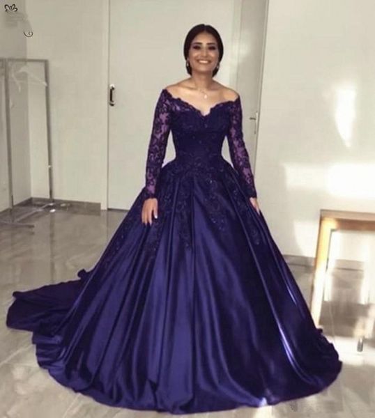 Elegantes Ballkleid Quinceanera kleidet sich von Schulter schiere langen Ärmeln Spitzen Applikationen Illusion Langes Plus -Size -Party -Prom -Abendkleider