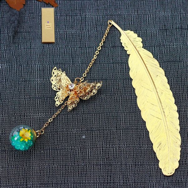 

graduation gift set box bookmark metal feather gold silvery graduation gift box unique lucky charm guest wedding favor pendant for guest