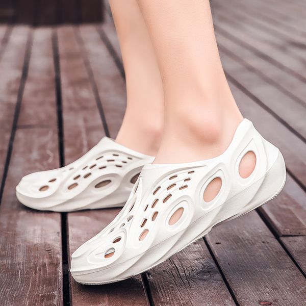 

fashion man shoes outdoor shoes kanye coconut hole brook garden white, Black
