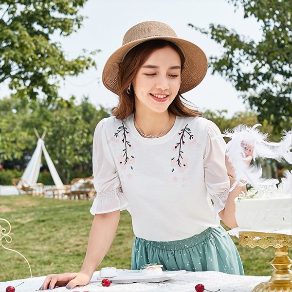 

2020 half sleeve embroidered flounces chiffon stitching 03118 2020 half sleeve embroidered t-shirt embroidery embroidery t-shirt women, White