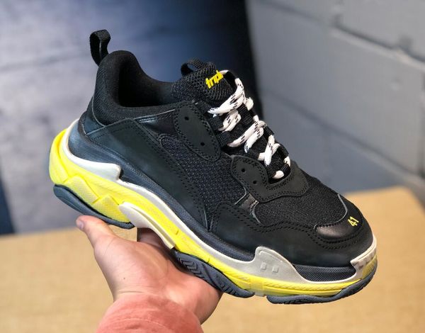 

paris 17fw fashion designer women shoes dad shoes triple s 17fw sneakers for men women spring street couples star show daddy shoes, Black