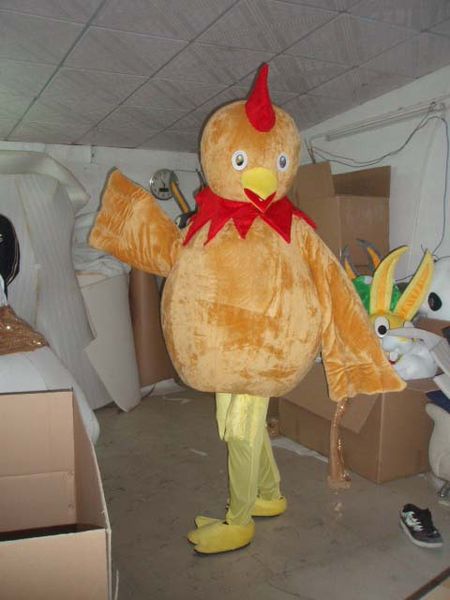 Costume della mascotte del pulcino giallo di Halloween Costume da pollo di alta qualità Animale dei cartoni animati Personaggio degli animali Costumi di carnevale di Natale Vestito operato da Paty