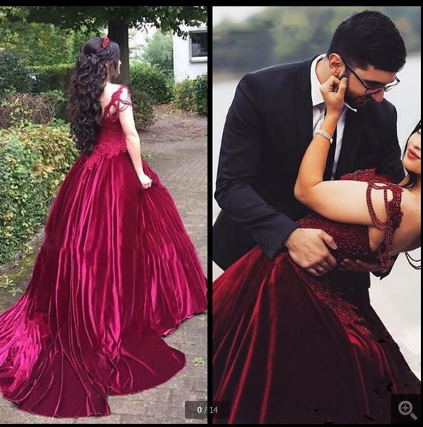 

dubai arabic 2020 burgundy velvet ball gown prom dress beaded lace appliques with pearls vintage prom gowns sweet 16 evening party gowns, Black