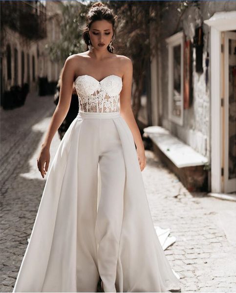 

2020 new lace appliqued mother of the bride suits jumpsuits with detachable skirts sweetheart tulle beach wedding dress boho bridal gowns, Black;red