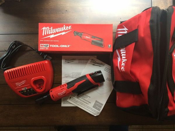 

Milwaukee 3 8 quot ratchet kit 2457 20 m12 with upgraded 2 0 battery charger ca e