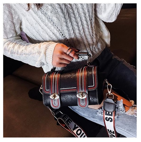 

pillow shape handbag retro boston bag fashion lady shoulder crossbody bag