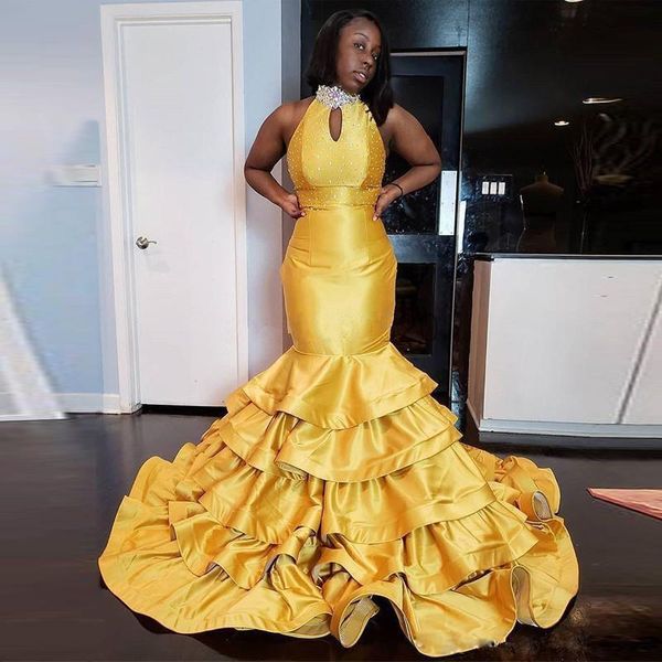 

halter neckline evening party gowns with beaded keyhole zipper back vestidos de festa long sweep tiered mermaid prom dresses, Black;red