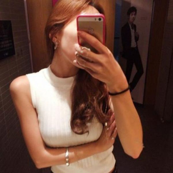 

knit pullover solid color sleeveless vest sweater 2019 new fashion computer knit white gray sweaters elastic force, White;black