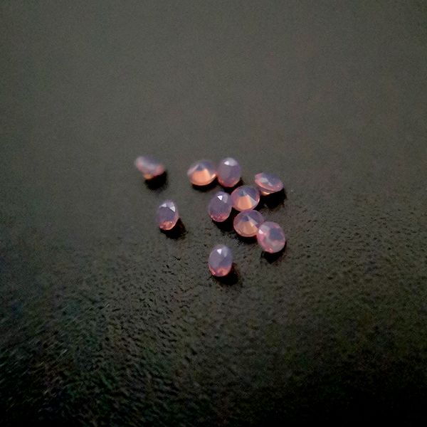 

261 good quality high temperature resistance nano gems facet round 0.8-2.2mm medium opal red synthetic gemstone 2000pcs/lot, Black