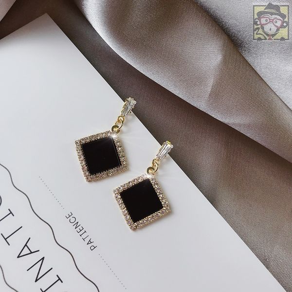 

горячая продажа качество 925 серебряная игла меди циркон квадратных простых женщин и компактные прямоугольные серьги серьги оптовой сообщени, White